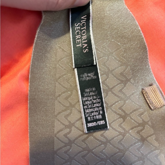 Strapless Bra - Picture 3 of 5